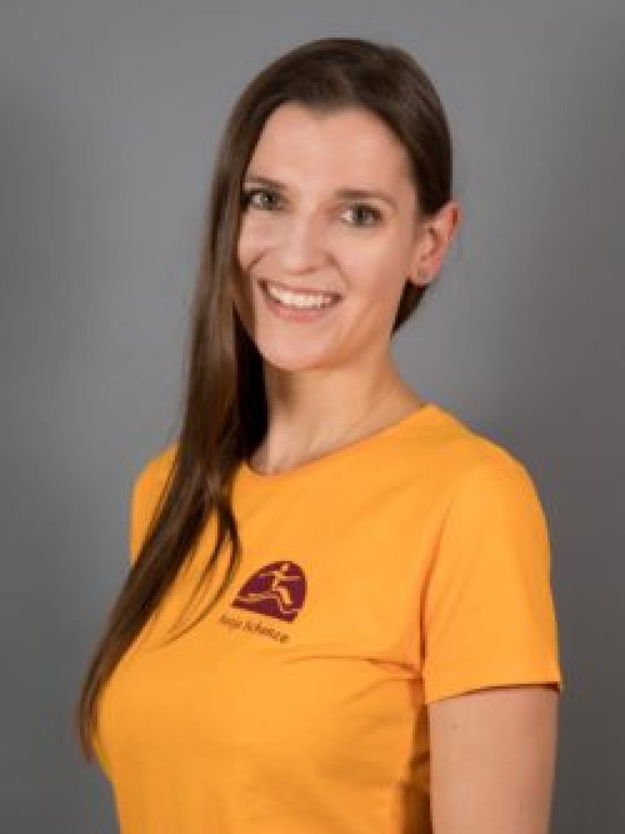 Praxis2020-124-250x350